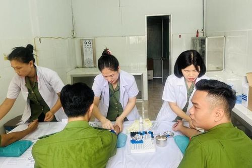Thí điểm áp dụng quy định về tổ chức đào tạo thực hành trong đào tạo khối ngành sức khỏe đối với lực lượng vũ trang