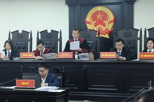 Bản án đau xót nhất là bản án lương tâm với nhiều cựu lãnh đạo bệnh viện, trung tâm y tế