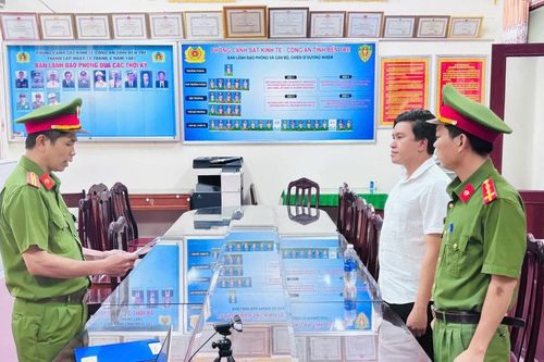 Khởi tố đối tượng cho vay lãi nặng ở Vĩnh Long