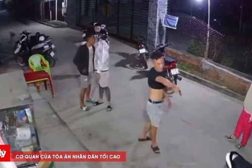 Nam thanh niên mang theo mã tấu chém người tử vong