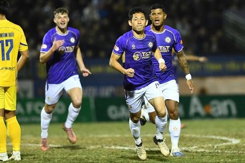 Bảng xếp hạng V-League 2025/26 - Vòng 12 mới nhất: CAHN soán ngôi đầu