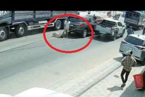 Bắt tài xế xe bán tải đánh gục người lái ô tô 7 chỗ ở Tây Ninh