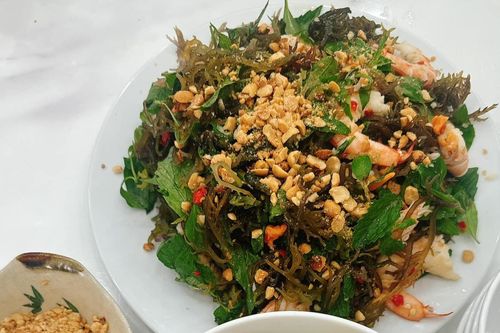 Sản vật 'trời ban' ở Quảng Ngãi ăn giòn mát, làm món trộn càng ngon