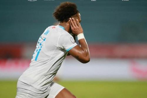 Thanh Hóa chạm trán Nam Định tại vòng 12 V-League: Xuân Son đe dọa hàng thủ chủ nhà