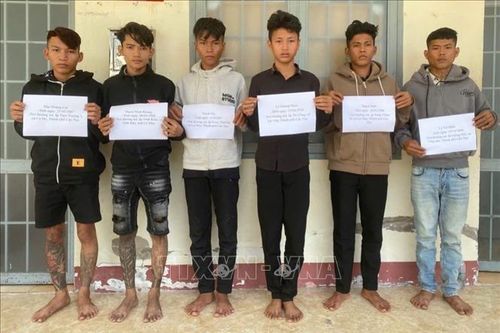 Bắt nhóm thanh niên một đêm đánh 2 người nhập viện, đập phá tài sản