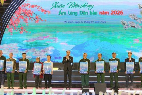 Chương trình 'Xuân Biên phòng ấm lòng dân bản' là biểu tượng sinh động của tình đoàn kết quân - dân