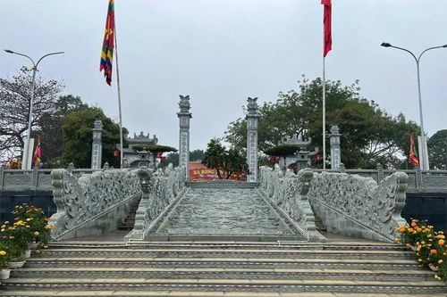 Thăm Đền cô Bơ - nơi phát tích tín ngưỡng thờ Mẫu