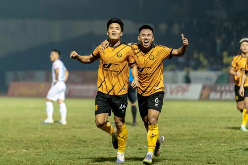 Chiến đấu quả cảm, Đông Á Thanh Hóa hòa 'không tưởng' Nam Định trên sân nhà
