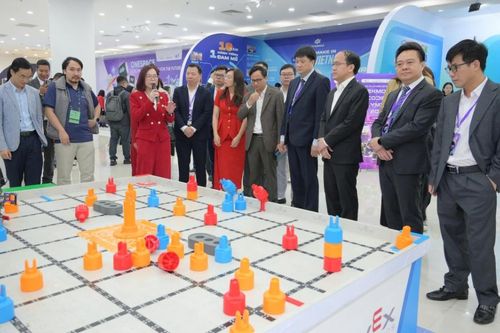 Khai trương Hệ sinh thái STEM tại NIC Hòa Lạc