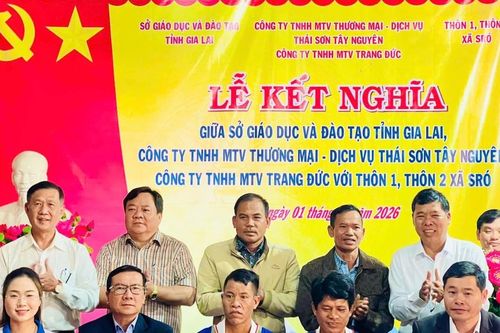 Sở Giáo dục và Đào tạo Gia Lai cùng các doanh nghiệp kết nghĩa với 2 thôn của xã Sró