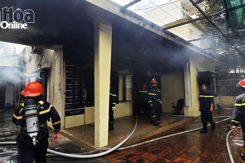 Hỏa hoạn thiêu rụi văn phòng nhiều doanh nghiệp