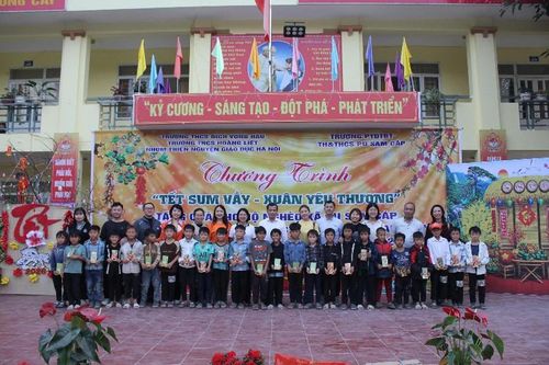 'Tết sum vầy – Xuân yêu thương' về với xã Pu Sam Cáp