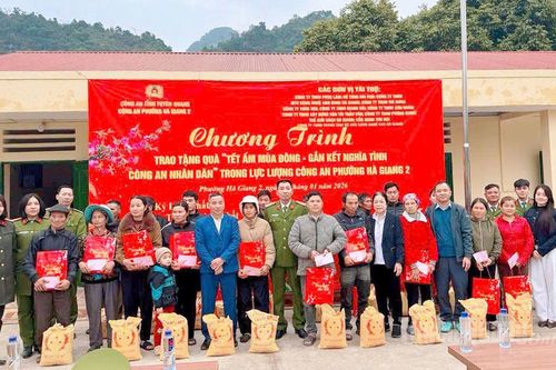 Các tổ chức, cá nhân chung tay chăm lo Tết cho người nghèo, người có hoàn cảnh khó khăn