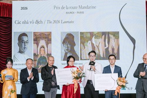 Chắp cánh tài năng hội họa