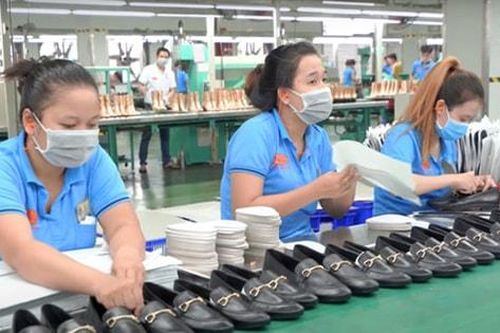 Ngành da giày gỡ 'nút thắt' tự chủ nguyên phụ liệu
