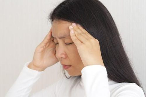 Uống gì để hỗ trợ khắc phục những cơn thiếu máu não?