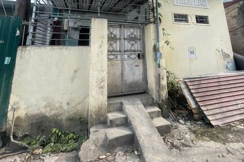 Truy xét đến cùng 'hang ổ' của người đàn ông mang túi ma túy ketamine và 52 viên hồng phiến