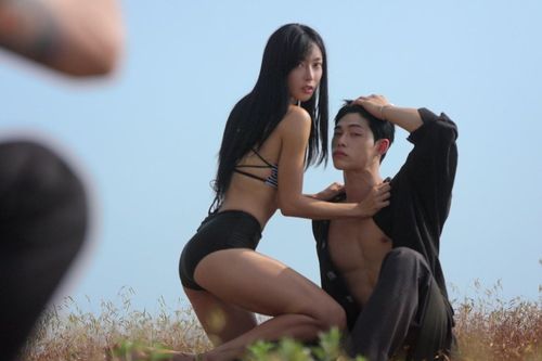 Show Địa ngục độc thân ngày càng biến chất?
