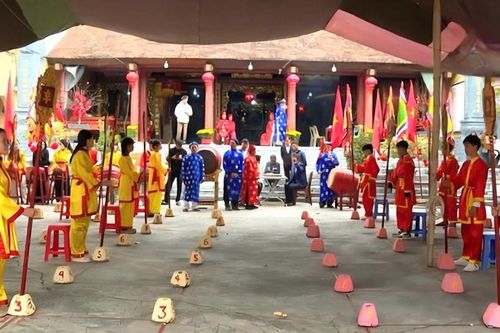 Gìn giữ 'căn cước văn hóa' xứ Mường