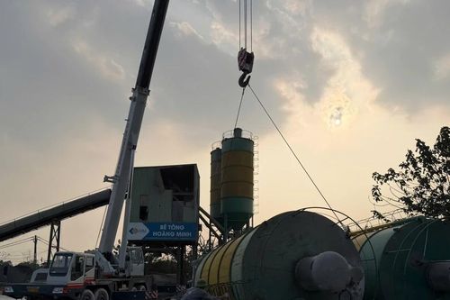 Hà Nội xử lý loạt trạm trộn bê tông, asphalt vi phạm ngoài bãi sông Hồng