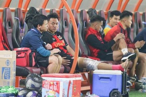 Tiền vệ Thái Sơn đứt dây chằng