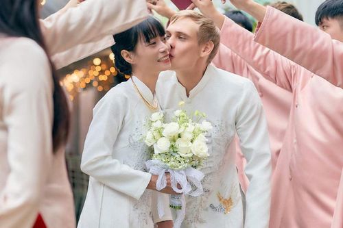 Người phụ nữ Phú Thọ lấy chồng Pháp kém 6 tuổi sau 'chuyến đi định mệnh'