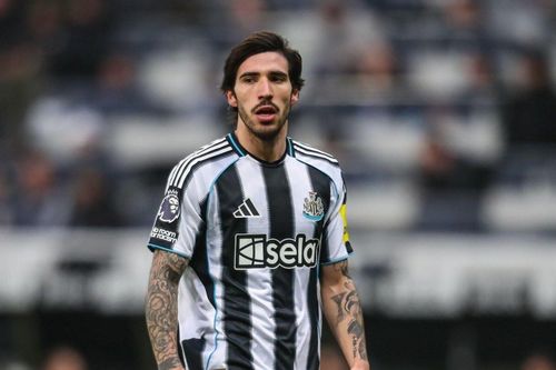Mất Mikel Merino hết mùa, Arsenal tức tốc chiêu mộ Tonali
