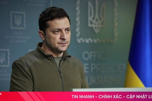Tổng thống Ukraine Zelensky ám chỉ tiếp tục nắm quyền