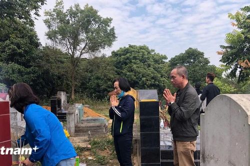 Chi tiết văn khấn lễ tạ mộ cuối năm Tết Nguyên đán Bính Ngọ năm 2026