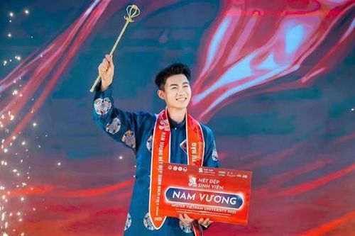 Nam sinh vừa giật cú đúp cuộc thi quốc gia và nhận học bổng thạc sĩ toàn phần là ai?