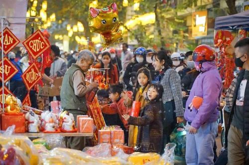 Thủ tướng đôn đốc triển khai nhiệm vụ phục vụ nhân dân đón Tết