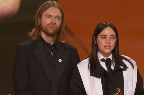 Billie Eilish 'đánh bại' Rosé, chiến thắng thuyết phục tại GRAMMY 2026