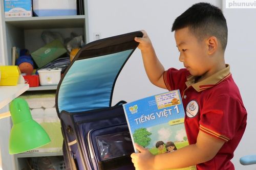Tuyển sinh lớp 1 sau sáp nhập ở Hà Nội: Phụ huynh thấp thỏm, trường chờ chỉ đạo