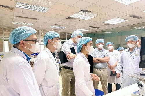 Bảo đảm các điều kiện, sẵn sàng chăm sóc sức khỏe Nhân dân dịp Tết Nguyên đán