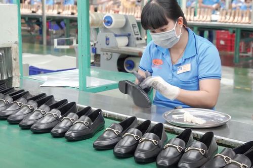 Tăng giá trị và xanh hóa để nâng tầm da giày Việt