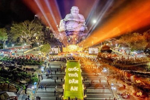 Tổ chức Lễ hội hoa đăng Thiên Cấm Sơn vào tối 7/3