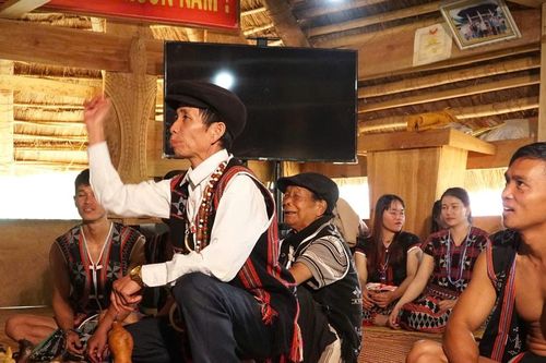 Vui hội xuân non ngàn