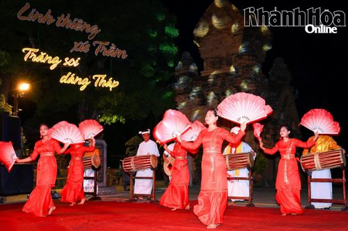 Đề xuất tạm dừng tổ chức chương trình 'Lung linh huyền thoại' tại Di tích quốc gia đặc biệt Tháp Bà Pô Nagar