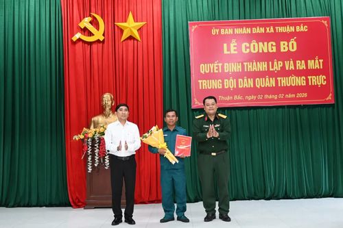 Xã Thuận Bắc ra mắt Trung đội Dân quân thường trực