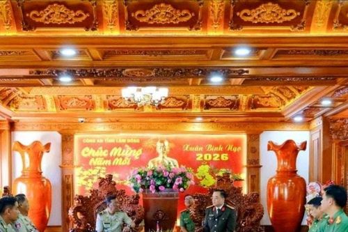 Công an Mondulkiri thăm, chúc Tết Công an tỉnh Lâm Đồng