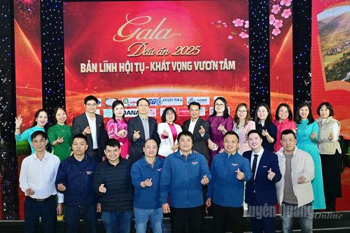 Bản hòa âm của bản lĩnh và khát vọng vươn tầm