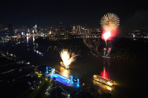 TP. Hồ Chí Minh: Bắn pháo hoa dịp Tết tại 17 điểm