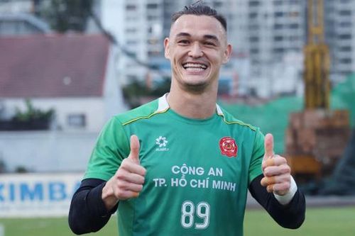 Gay cấn cuộc cạnh tranh vị trí thủ môn của đội tuyển Việt Nam