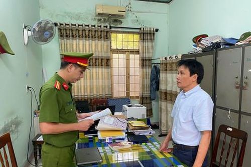 Khởi tố phó giám đốc doanh nghiệp liên quan sai phạm tại Trung tâm đăng kiểm 76-03D