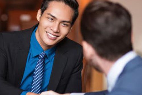 Người khôn ngoan thường giữ im lặng, người dại thường giữ cái tôi