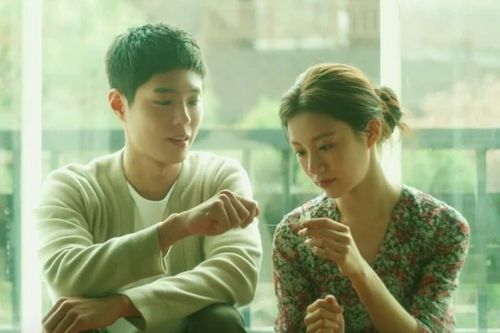 Đâu chỉ IU, Go Youn Jung đã sánh đôi với 2 'chìu ông' Khi Cuộc Đời Cho Bạn Quả Quýt