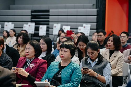 Tâm lý học đường từ hoạt động hỗ trợ thành yêu cầu cốt lõi của nhà trường
