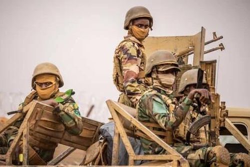 Tấn công đẫm máu vào sân bay quốc tế ở Niger