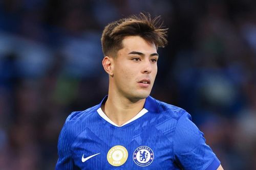 Cầu thủ bật khóc vì Chelsea