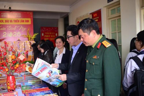 Lâm Đồng: Khai mạc Hội sách, báo và triển lãm ảnh Xuân
